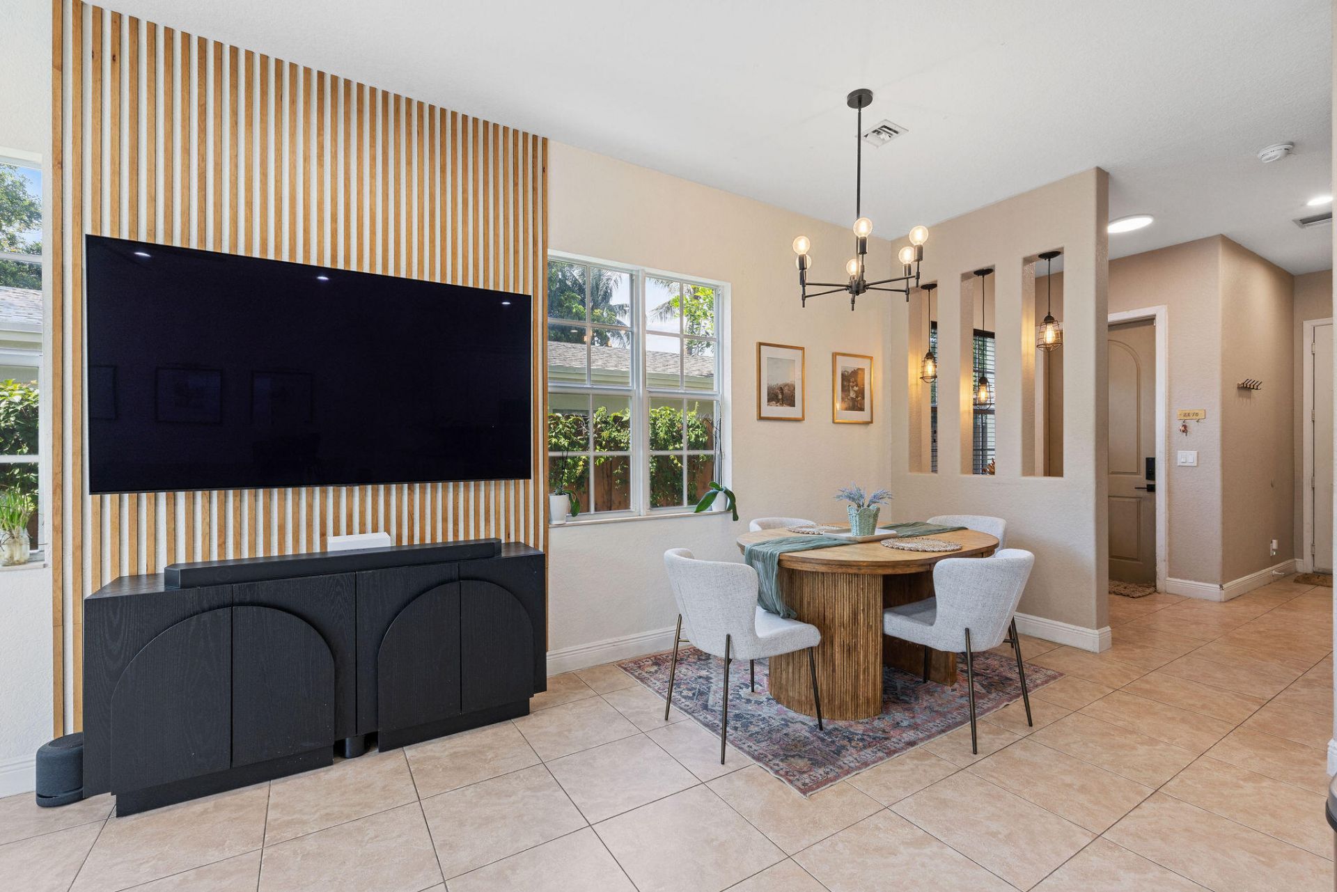 1323 NE 5th Terrace, Unit 1323, Fort Lauderdale, FL 33304 Photo
