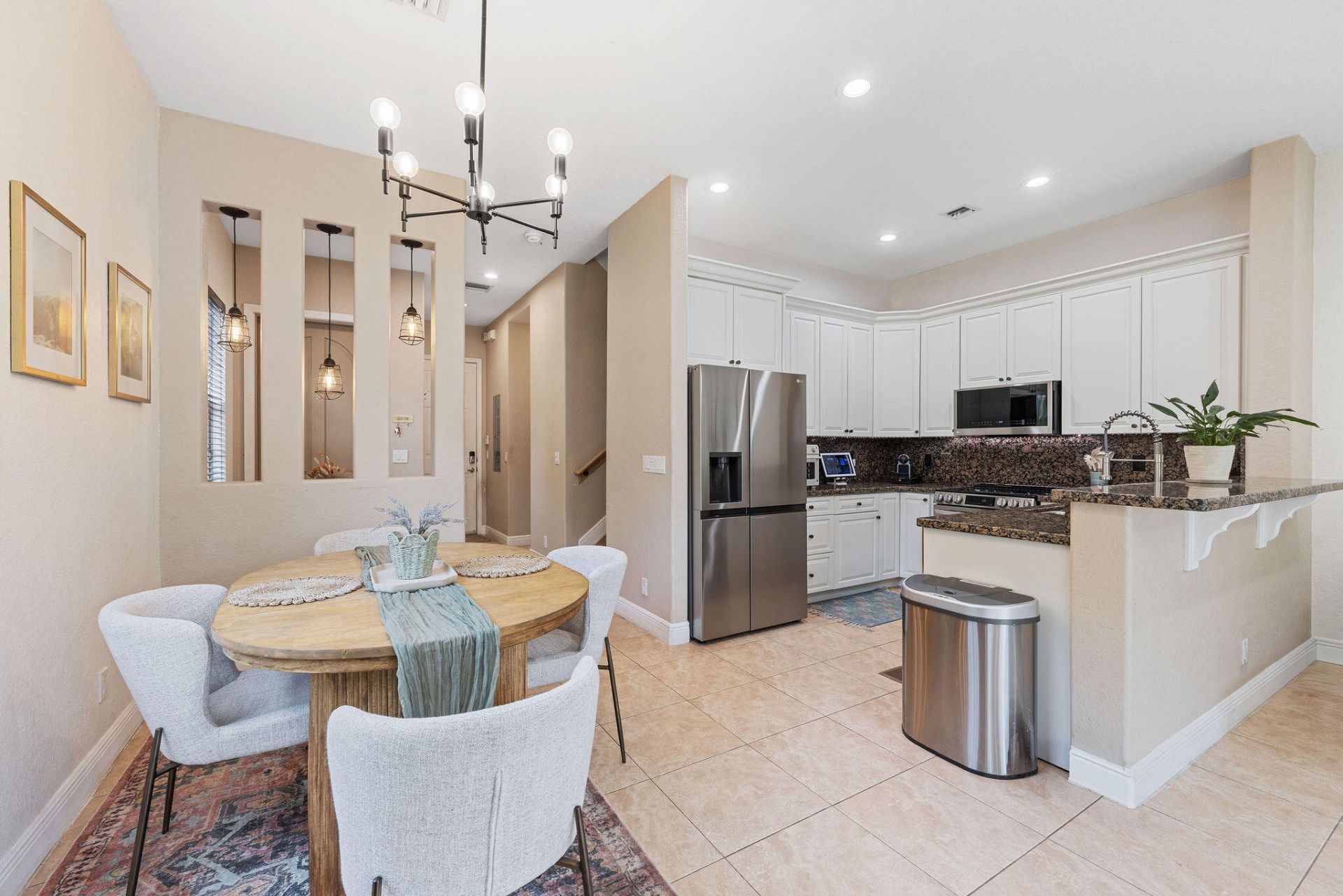 1323 NE 5th Terrace, Unit 1323, Fort Lauderdale, FL 33304 Photo