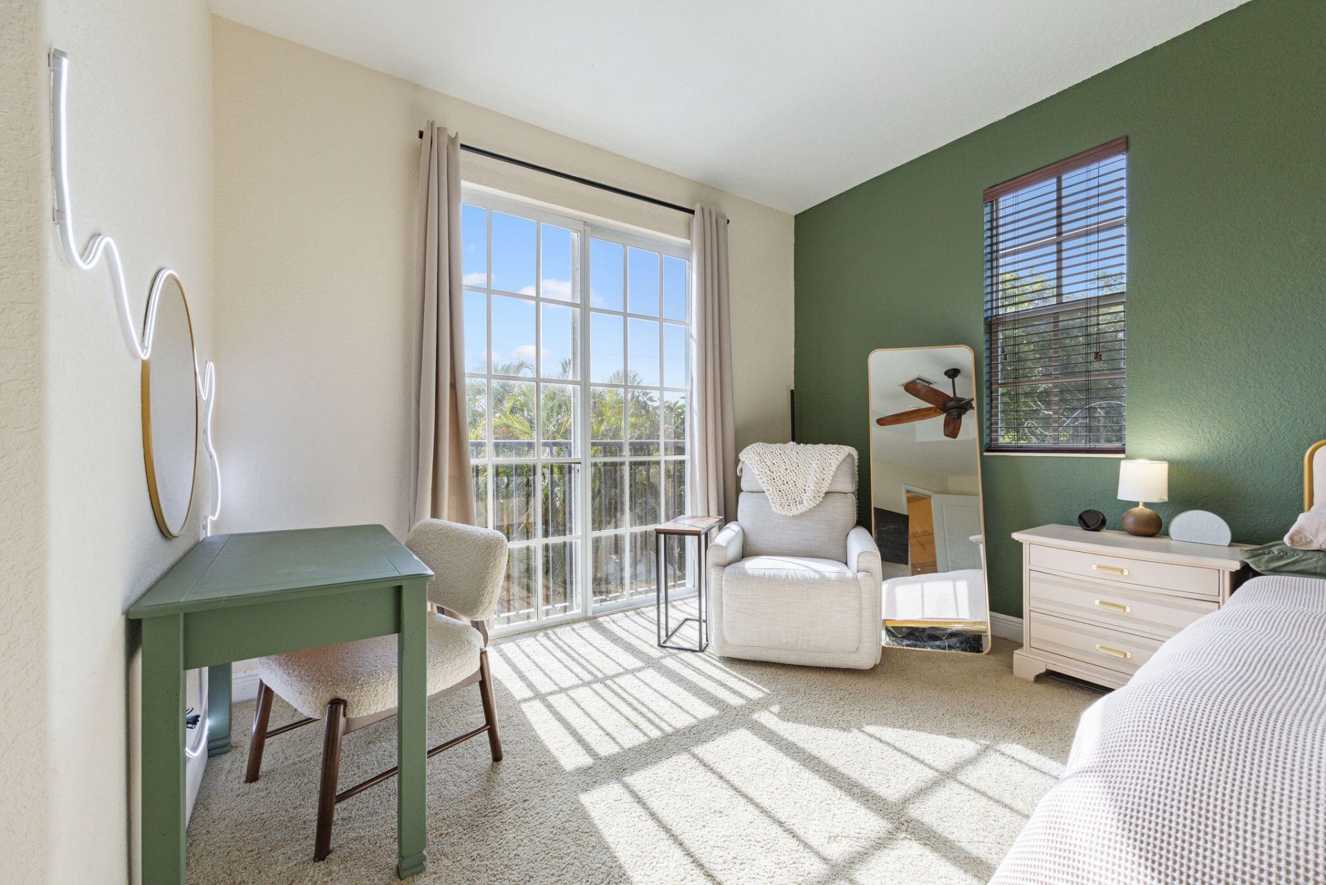 1323 NE 5th Terrace, Unit 1323, Fort Lauderdale, FL 33304 Photo