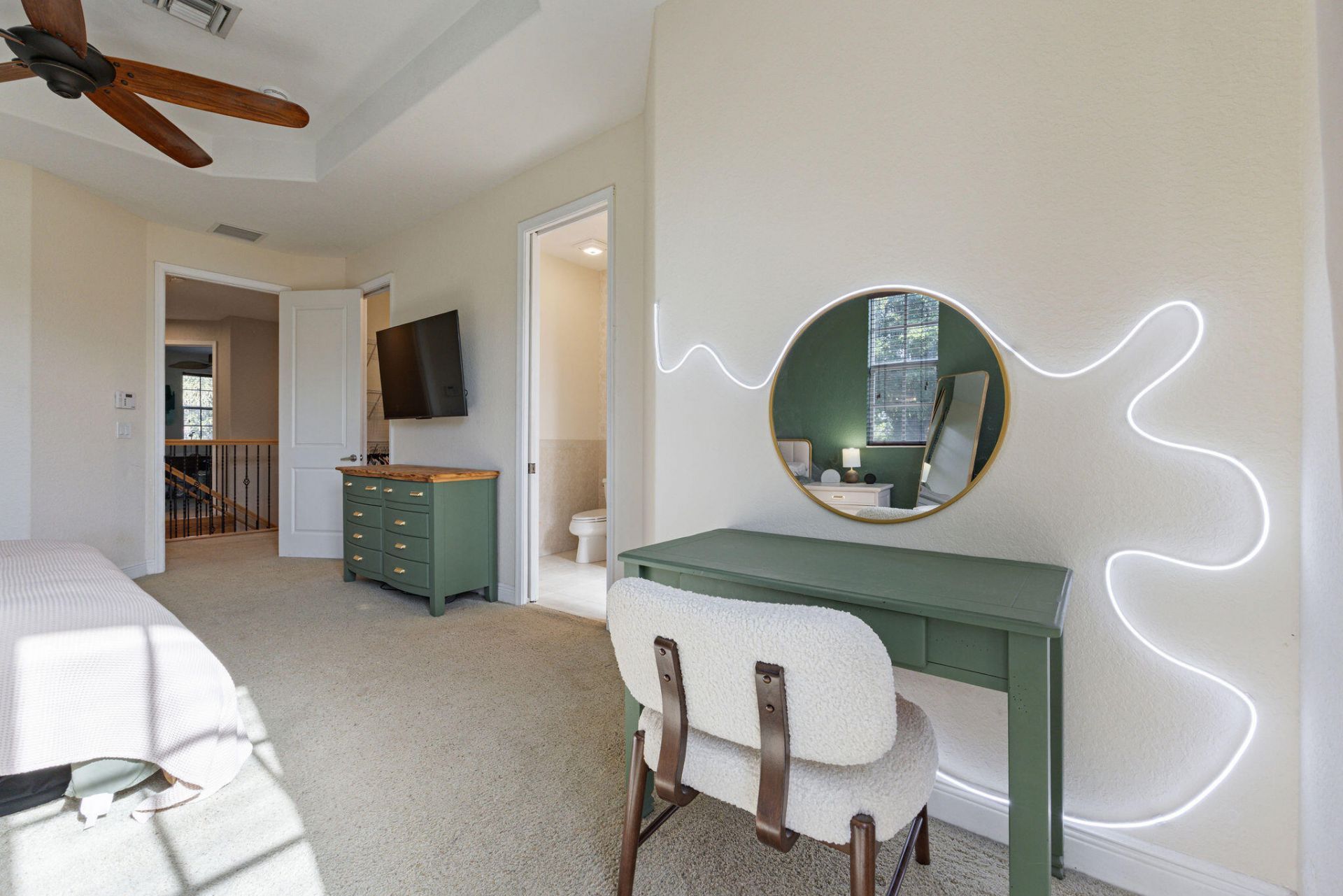 1323 NE 5th Terrace, Unit 1323, Fort Lauderdale, FL 33304 Photo