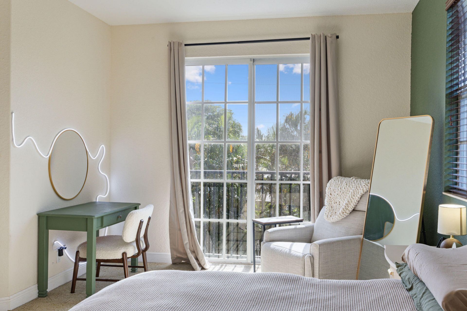 1323 NE 5th Terrace, Unit 1323, Fort Lauderdale, FL 33304 Photo