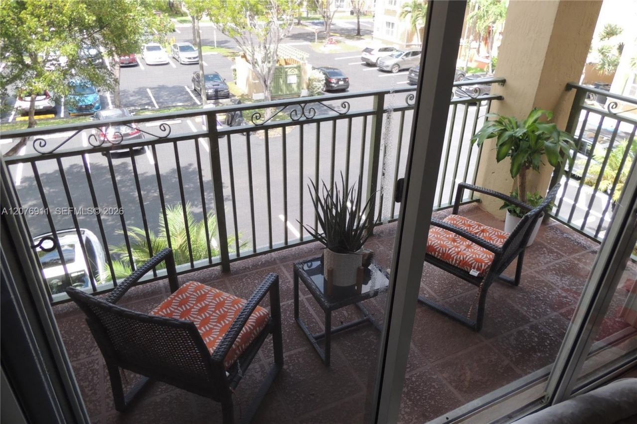 6420 NW 114th Ave, Unit 1336, Doral, FL 33178 Photo