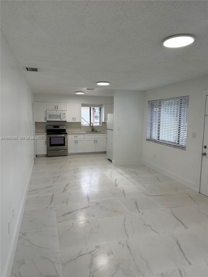 324 E 34th , Unit 1, Hialeah, FL 33013 Photo