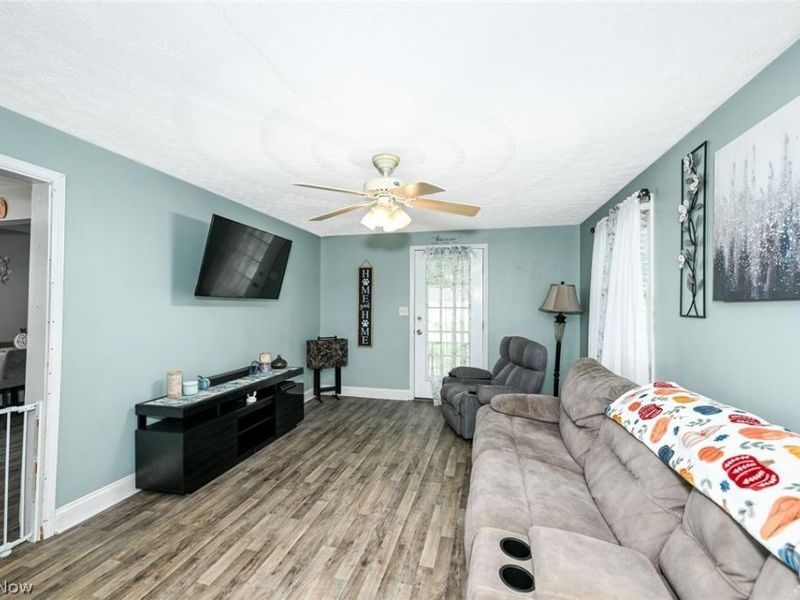 3277 Mayfair Road , Akron, OH 44312 Photo 5