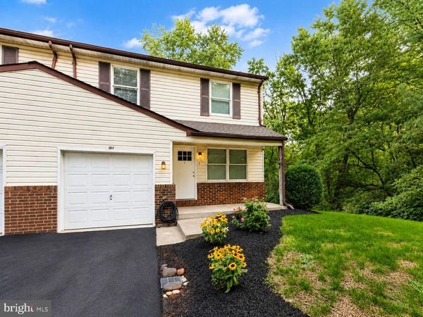 26 BOWLING GREEN AVENUE , UNIT 6 (F), MORRISVILLE, PA 19067