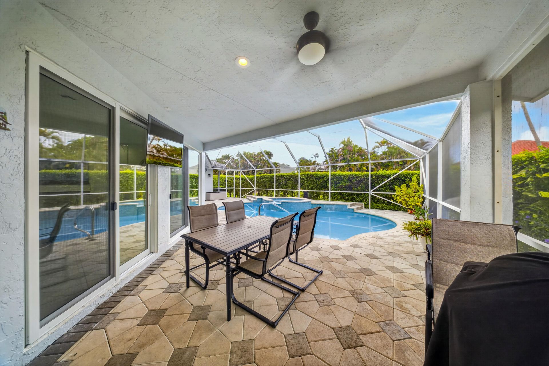 7690 La Corniche Circle, Boca Raton, FL 33433 Photo