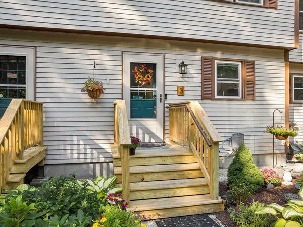 14 Chester Lane, Unit 3, Enfield, NH 03748