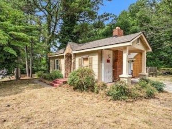 733 Hamilton E Holmes Drive NW, Atlanta, GA 30318