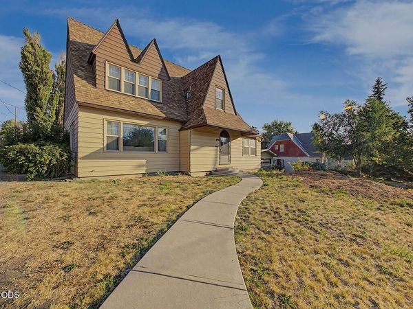 1962 Manzanita Street, Klamath Falls, OR 97601