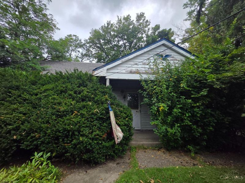 2460 Montana Avenue, Cincinnati, OH 45211 Photo 1
