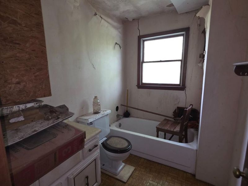 2460 Montana Avenue, Cincinnati, OH 45211 Photo 10