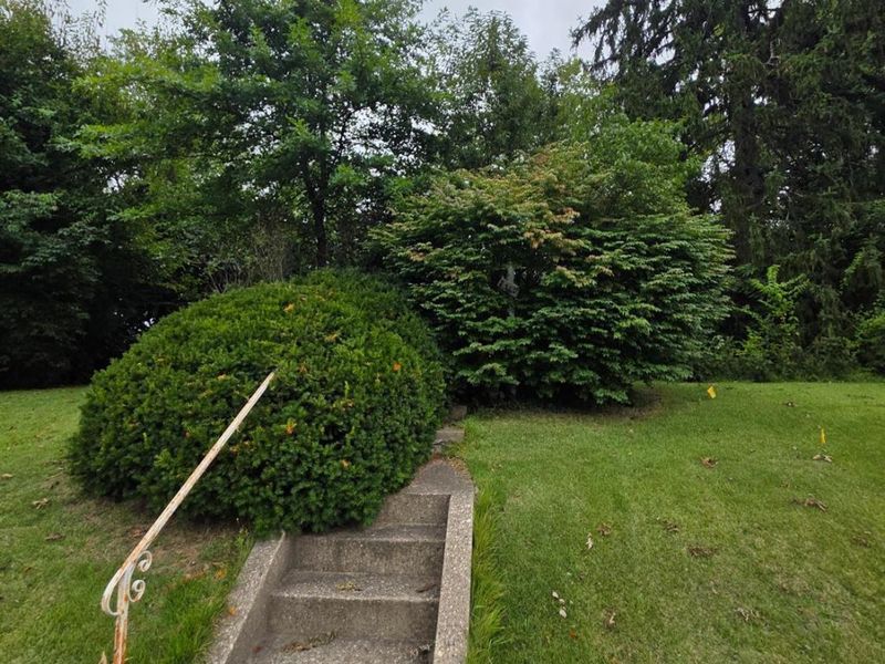 2460 Montana Avenue, Cincinnati, OH 45211 Photo 2