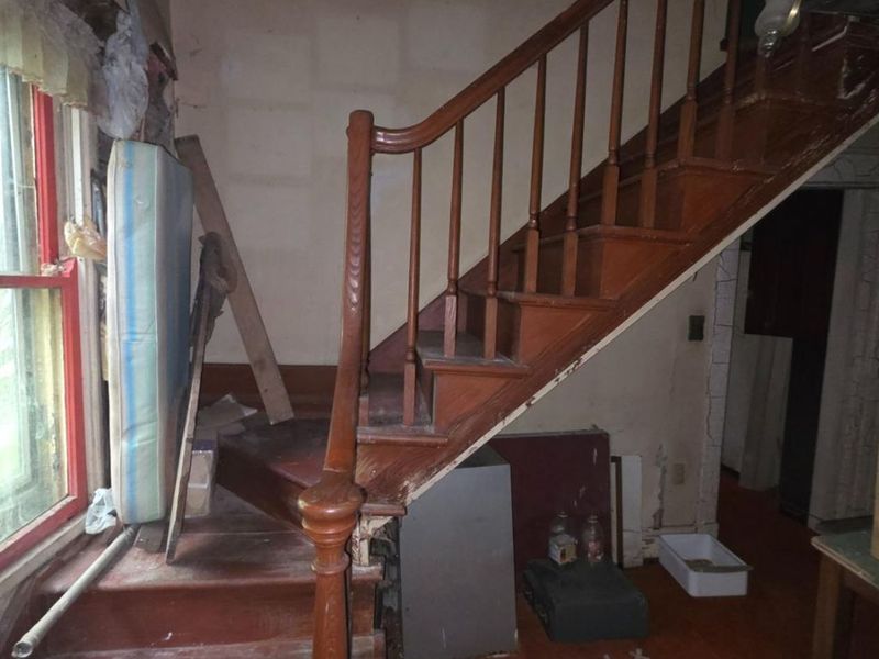 2460 Montana Avenue, Cincinnati, OH 45211 Photo 4