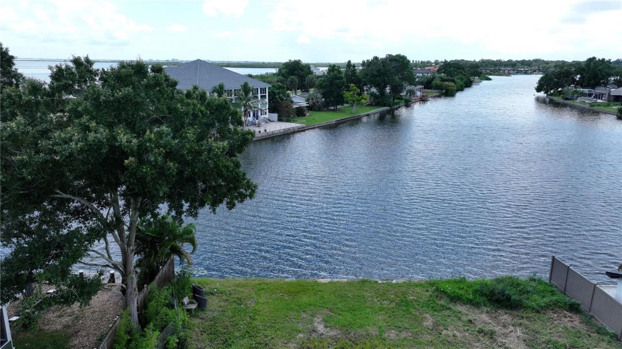560 7th Street S, Safety Harbor, FL 34695 Photo
