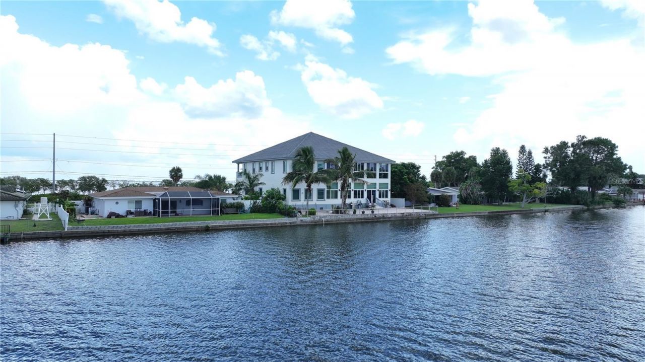 560 7th Street S, Safety Harbor, FL 34695 Photo
