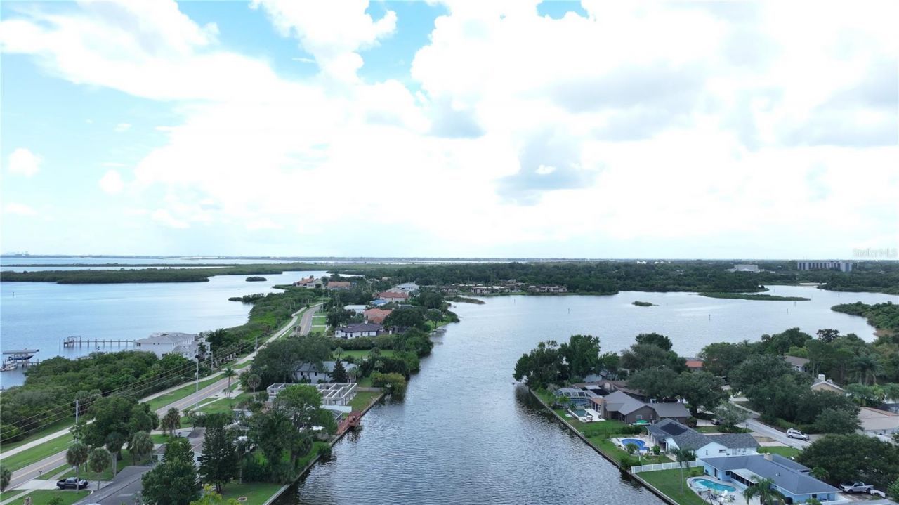 560 7th Street S, Safety Harbor, FL 34695 Photo