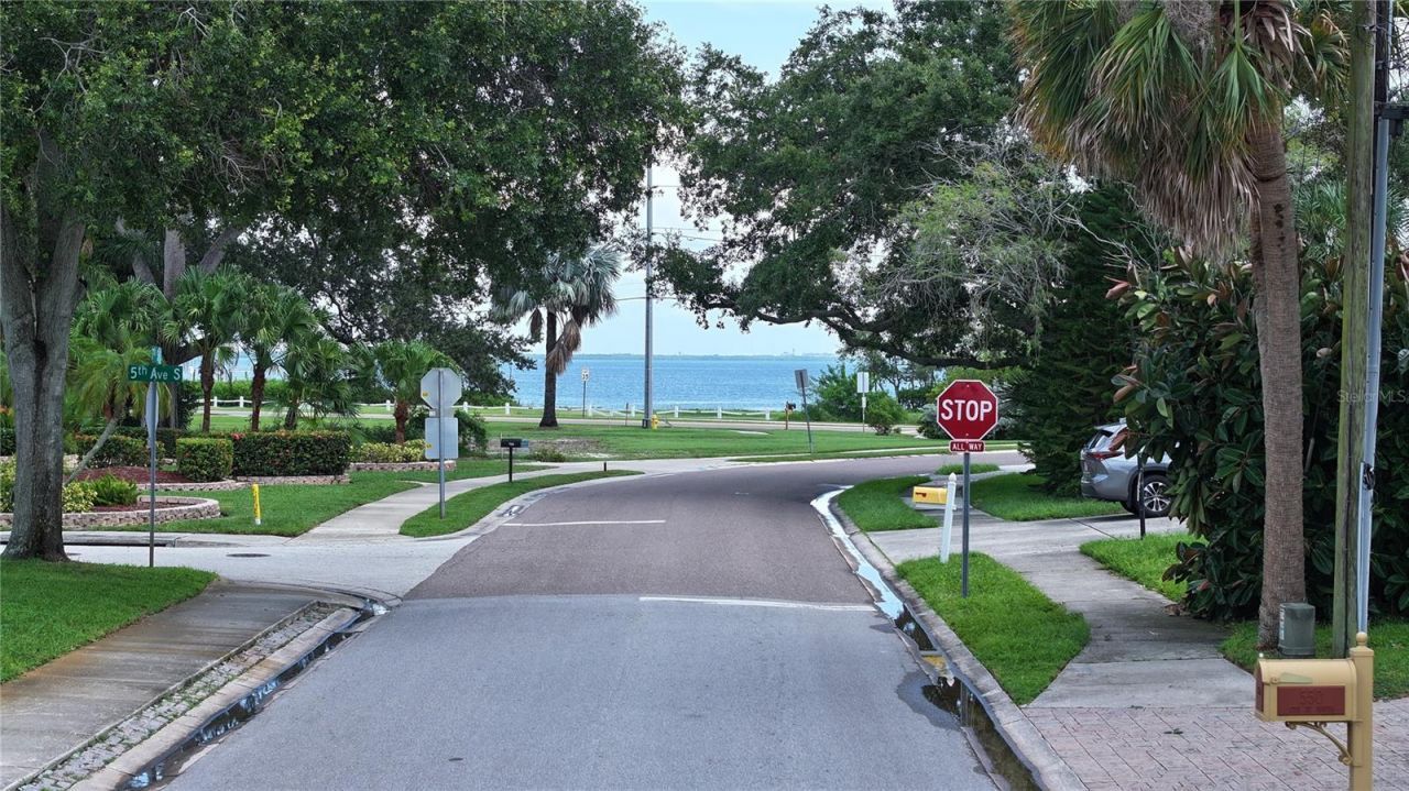 560 7th Street S, Safety Harbor, FL 34695 Photo