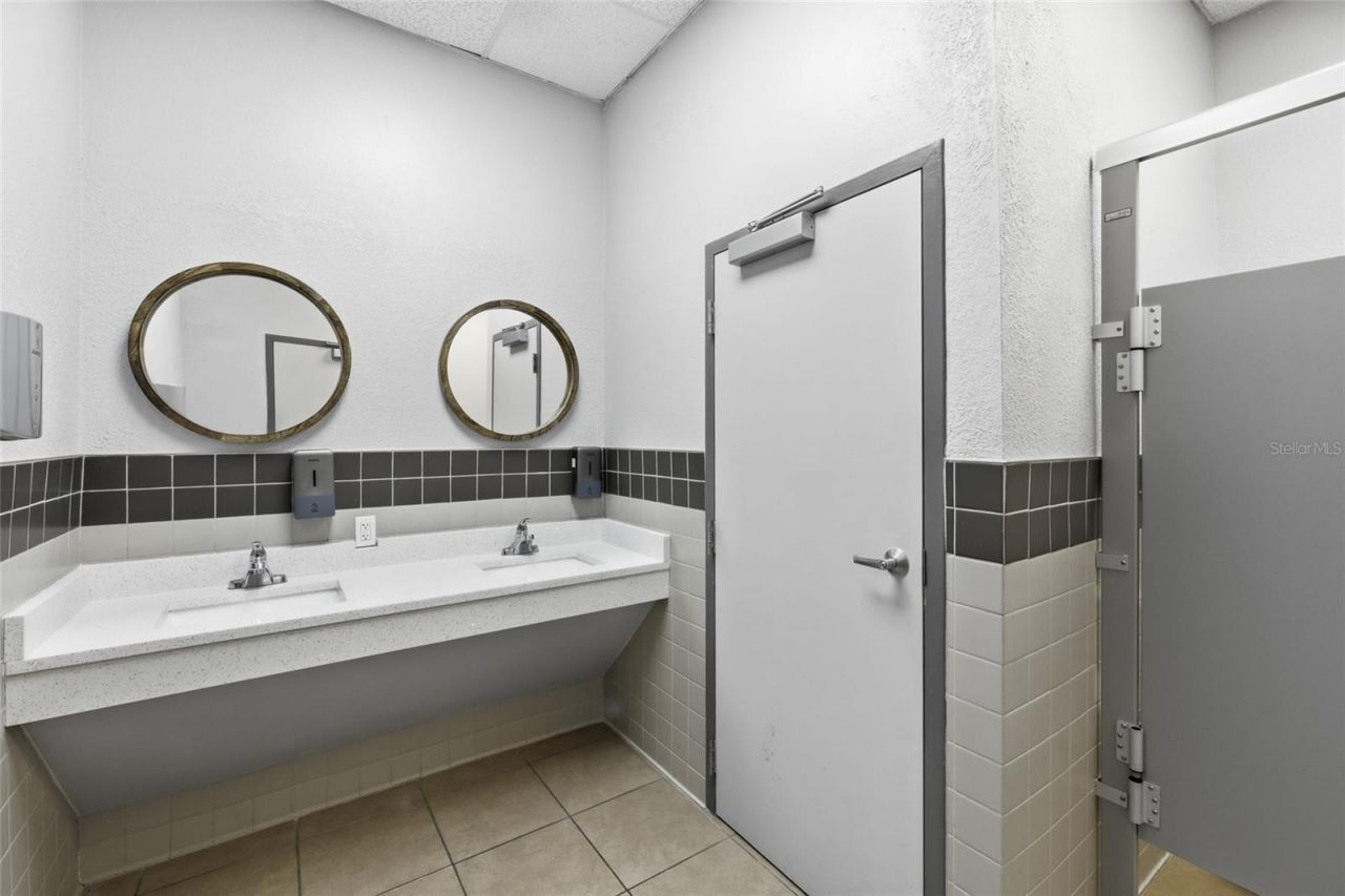 6837 Lakeville Road , Apopka, FL 32703 Photo