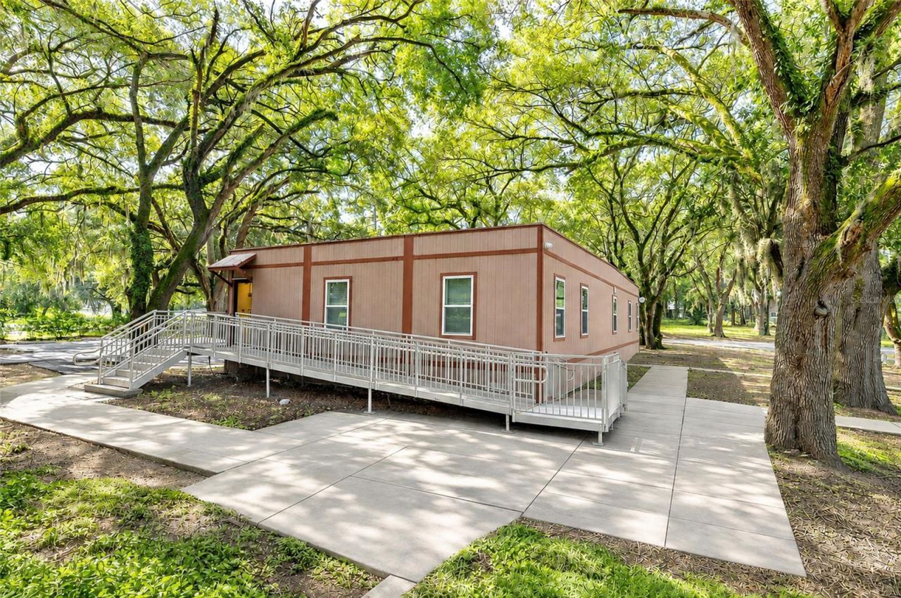 6837 Lakeville Road , Apopka, FL 32703 Photo
