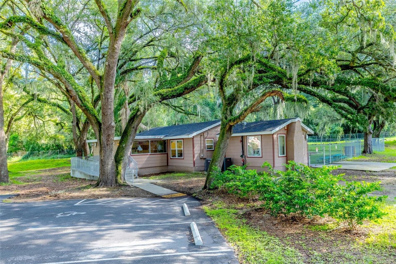 6837 Lakeville Road , Apopka, FL 32703 Photo