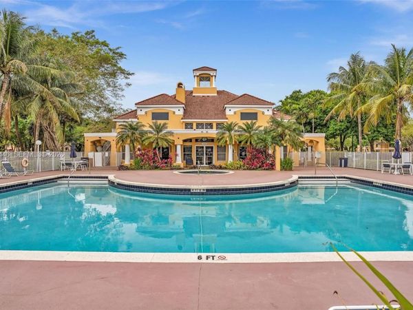 2667 NW 33rd St , Unit 2413, Oakland Park, FL 33309