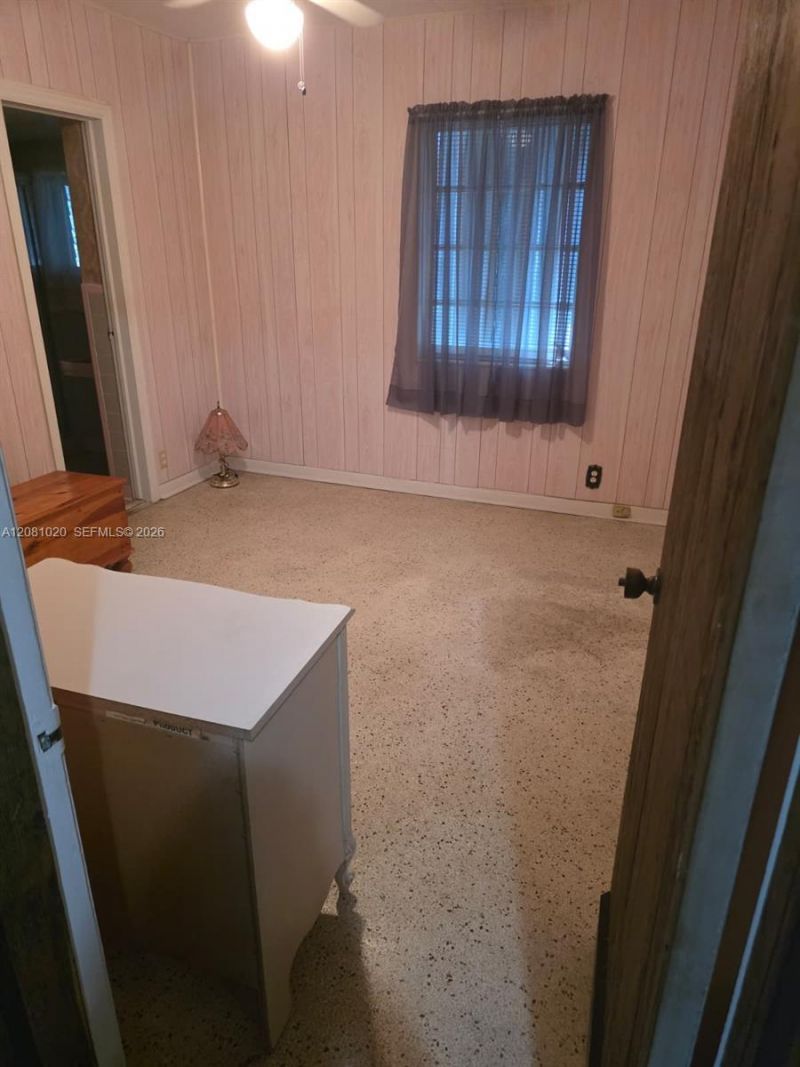 921 NE 163rd St, North Miami Beach, FL 33162 Photo