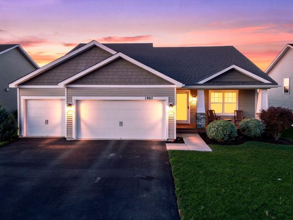 1907 Meridian Curve , Carver, MN 55315
