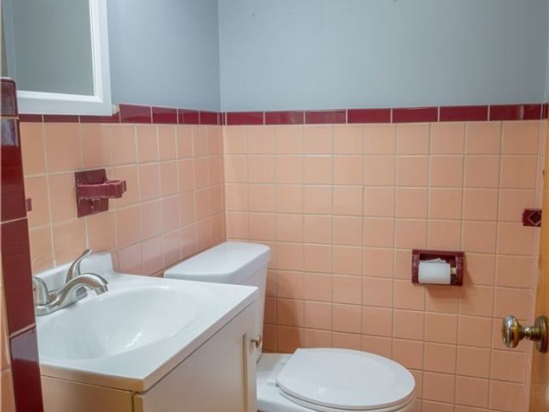 1553 Onondago Avenue, Akron, OH 44305 Photo 9