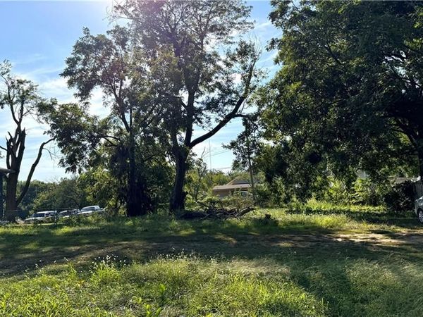 1536 S 49th Street, Kansas City, KS 66106