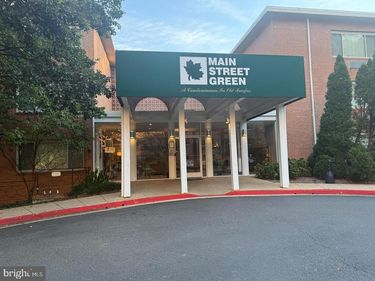 10570 MAIN STREET , Unit 220, FAIRFAX, VA 22030