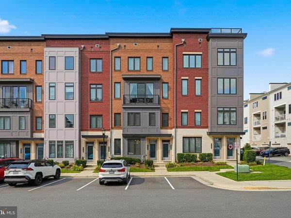 43185 MONGOLD SQUARE, ASHBURN, VA 20148
