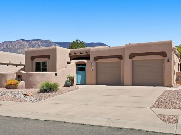 6420 Anasazi Drive NE, Albuquerque, NM 87111