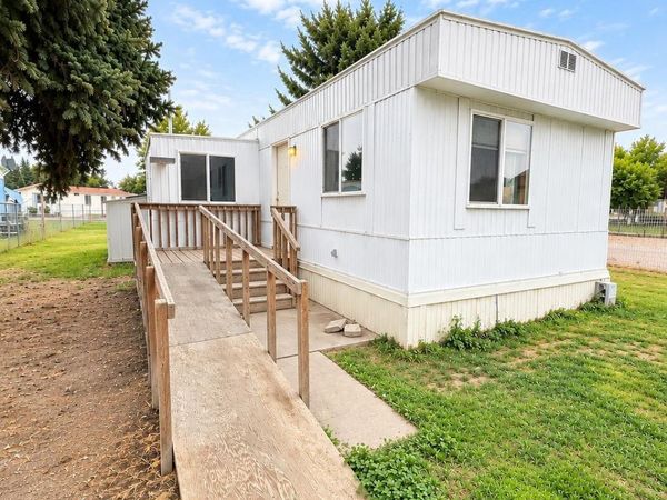 715 E Center St, Unit Trlr #21, Kimberly, ID 83341