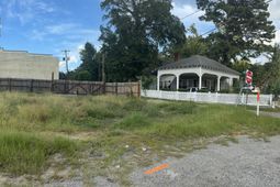 103 E George Street photo 4