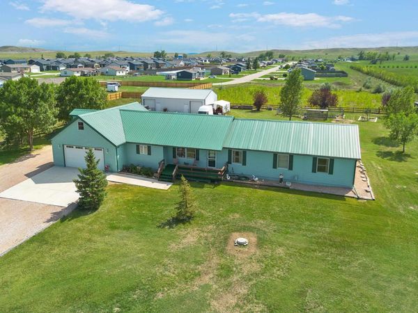 6701 SOUTHSIDE DR, Rapid City, SD 57703