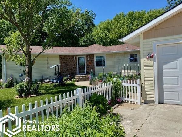 4 Rolling Hills, Humboldt, IA 50548