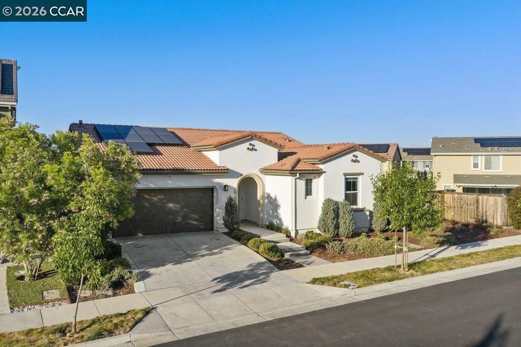 6808 Verbena St, Tracy, CA 95377 Main Photo
