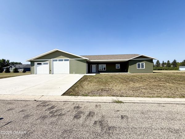 1906 7TH Street , Langdon, ND 58249