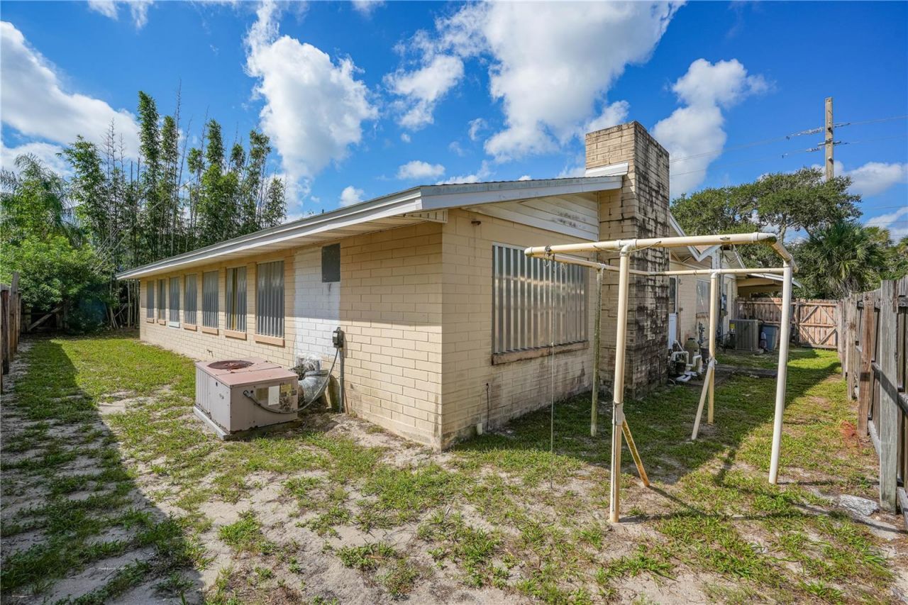 2005 Saxon Drive , New Smyrna Beach, FL 32169 Photo