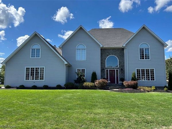 45 Russo Drive , Canfield, OH 44406