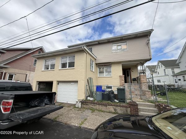 815 W 1st Street, Hazleton, PA 18201