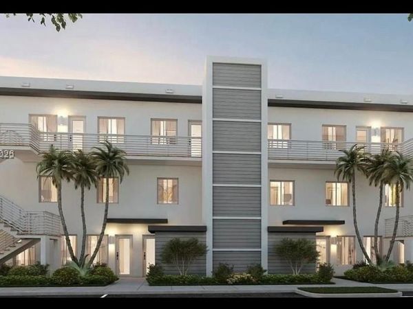 10229 NW 64th Ter, Unit 303, Doral, FL 33178
