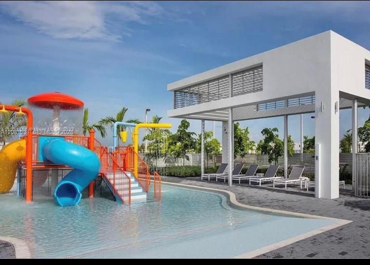 10229 NW 64th Ter, Unit 303, Doral, FL 33178 Photo