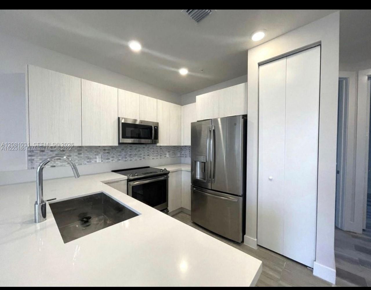 10229 NW 64th Ter, Unit 303, Doral, FL 33178 Photo