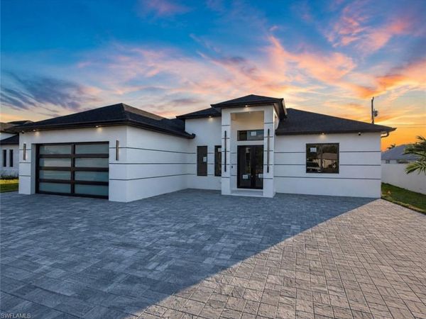 912 Nicholas PKWY W, CAPE CORAL, FL 33991