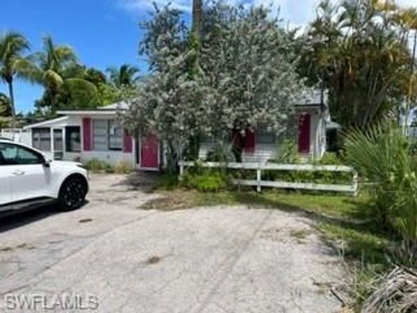 2579 Becca AVE , NAPLES, FL 34112