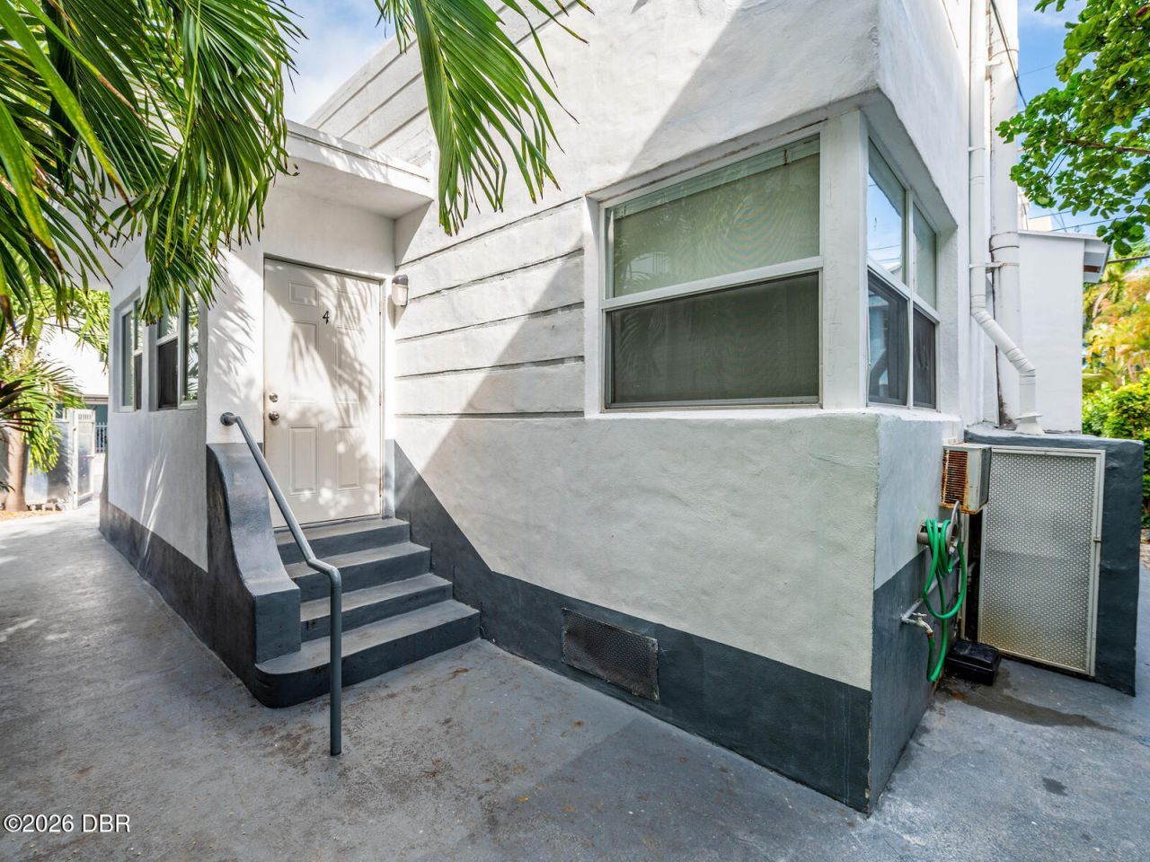726 8th Street, Miami Beach, FL 33139 Photo
