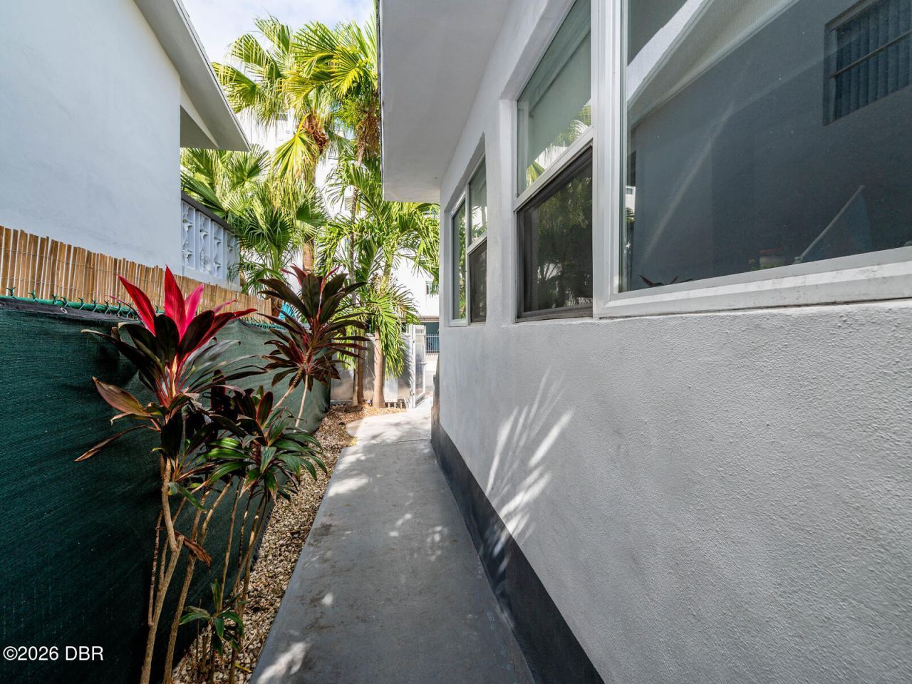 726 8th Street, Miami Beach, FL 33139 Photo