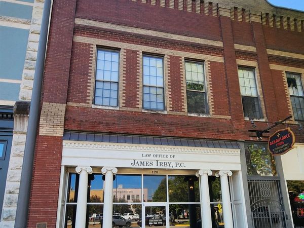 120 Tennessee St, Florence, AL 35630