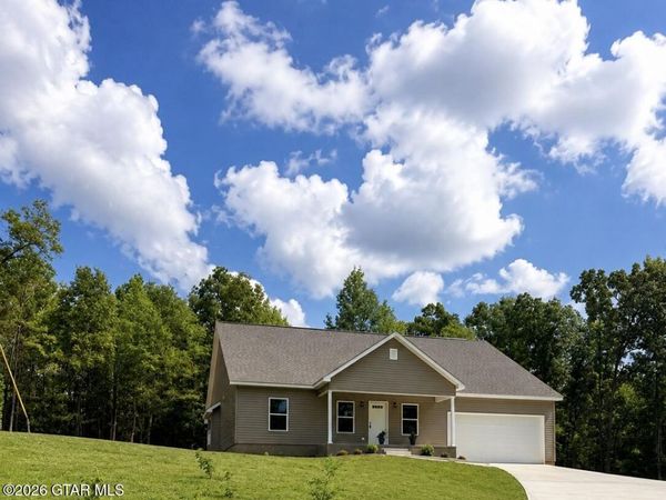711 7th Street NW, Reform, AL 35481